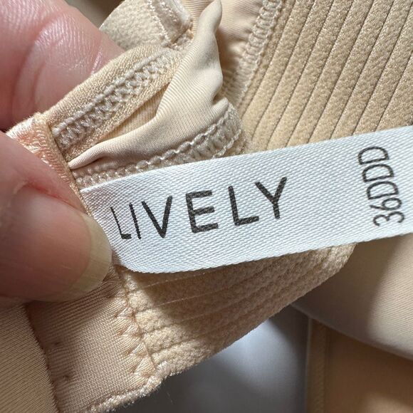 Lively T-Shirt Wireless Spacer Bra No Underwire 36DDD - Picture 9 of 10